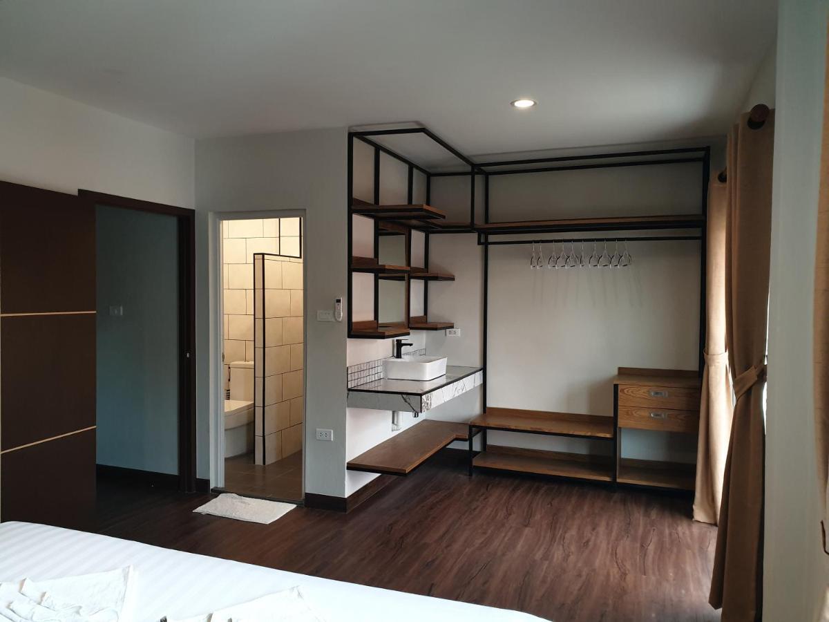 Hotel My Friend'S House Karon Exterior foto