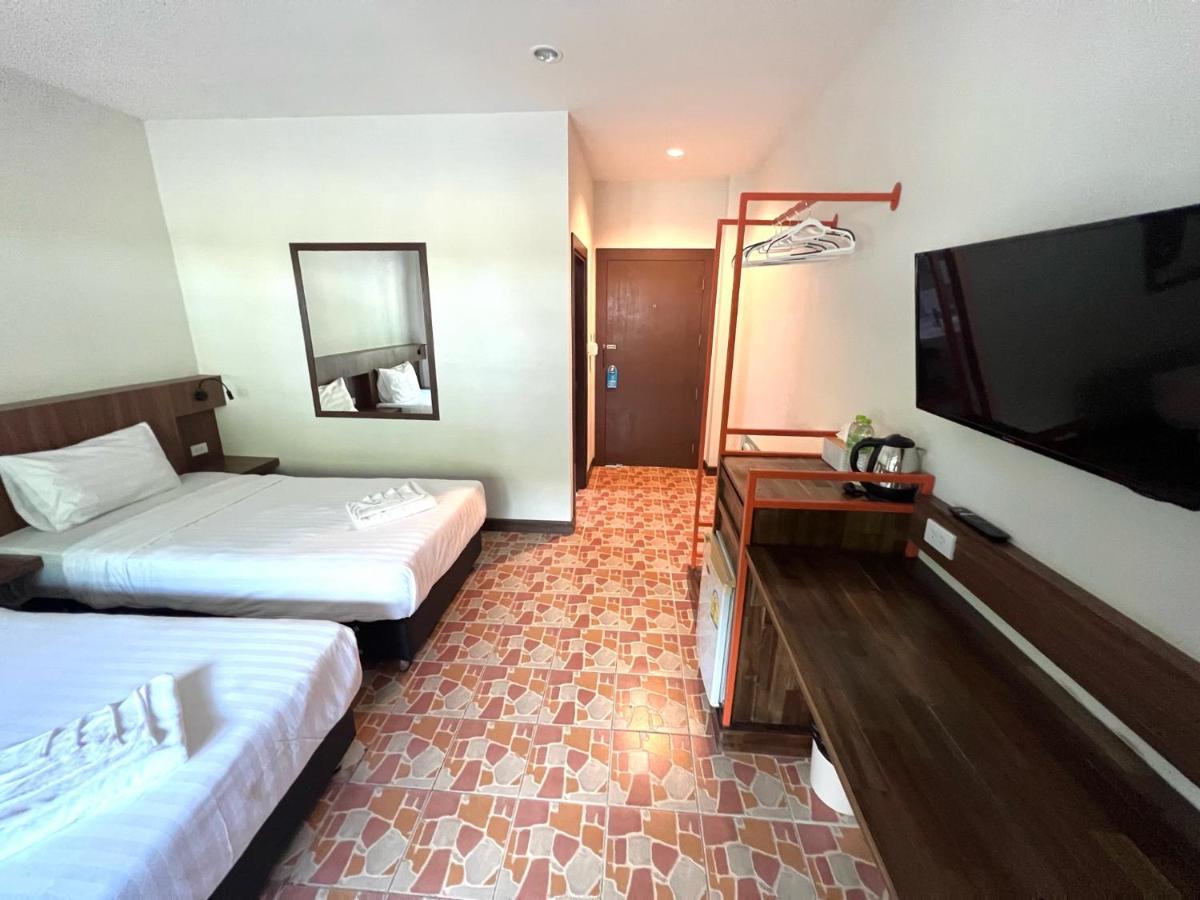 Hotel My Friend'S House Karon Exterior foto