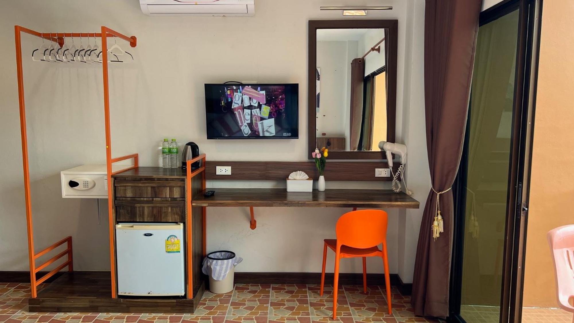 Hotel My Friend'S House Karon Exterior foto